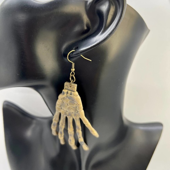 Skeleton Earrings - Hand Earrings - Claw Earrings - Halloween Earrings - Picture 10 of 10